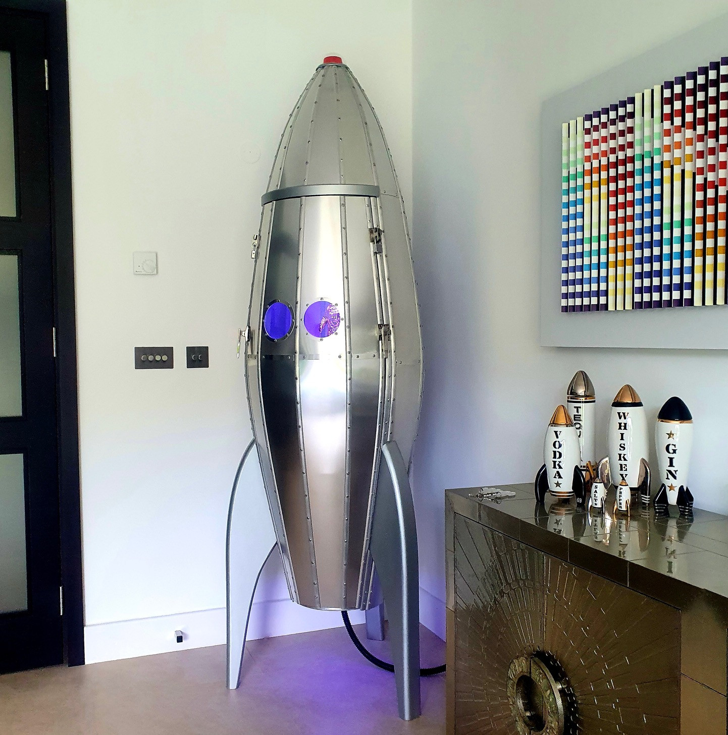 Retro Rocket Bar