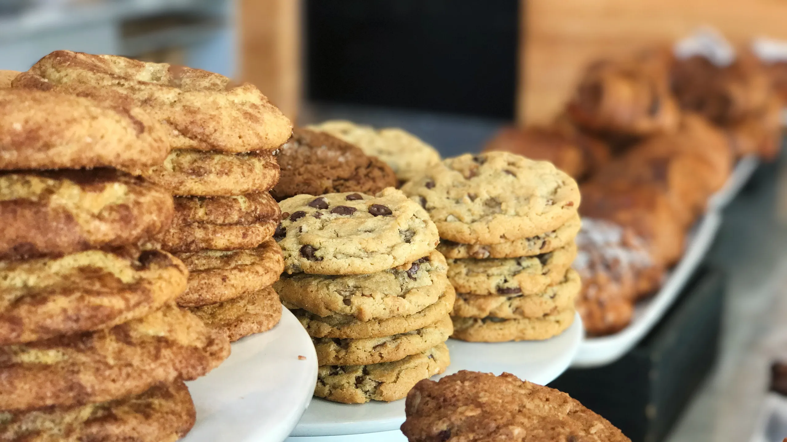 Dozen Bakery