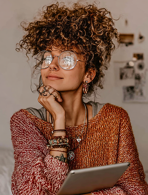 u9589477595_Please_provide_a_highly_realistic_image_of_a_pers_ae2ca364-7589-4362-9427-b4cc