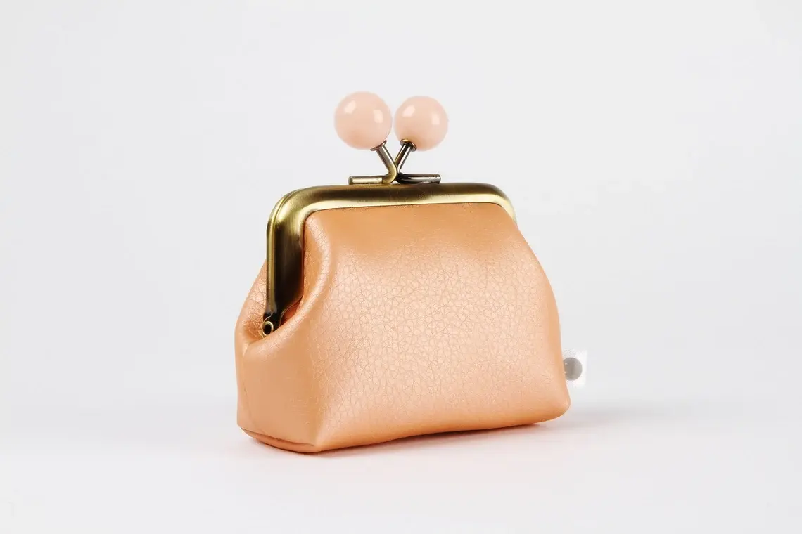 Color mum - Faux leather - Pearly light peach