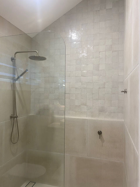 Cbah Sth - Shower