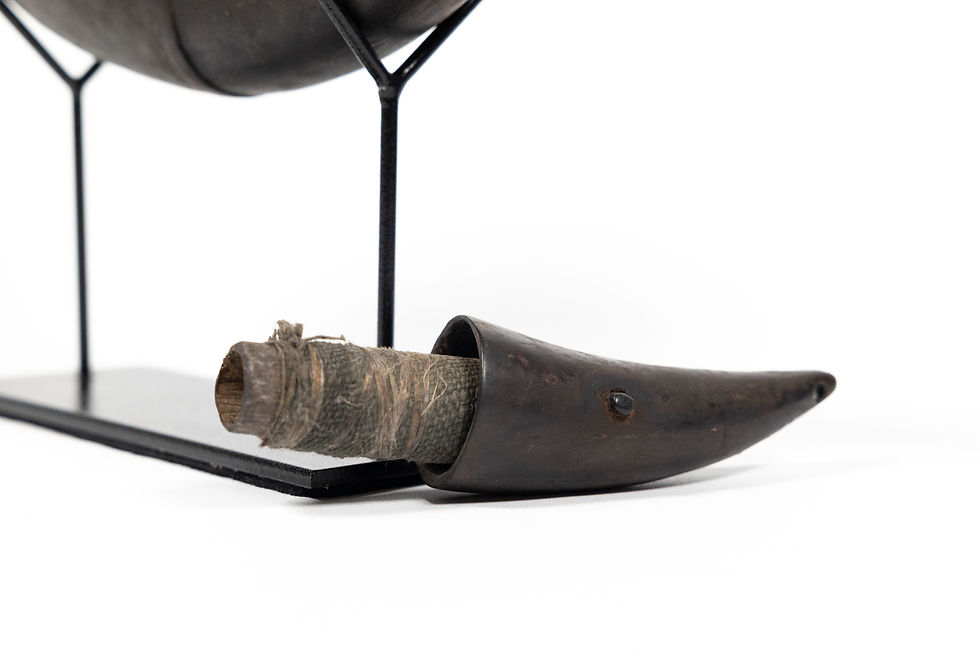 Thumbnail: Old Kub Tshuaj | Antique Powderhorn