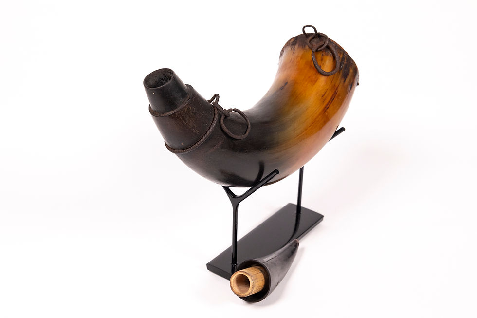 Thumbnail: Powderhorn Stand (non-antique)