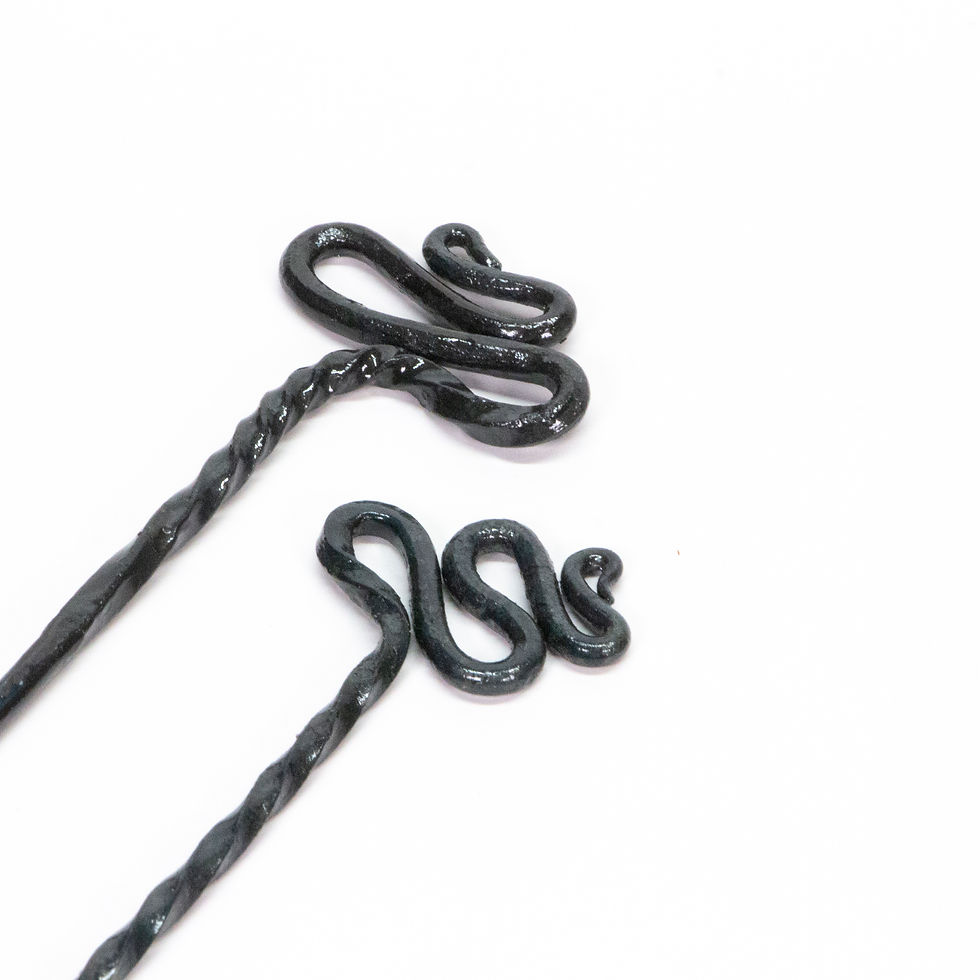 Thumbnail: Traditional Hairpin Set with Wooden Box