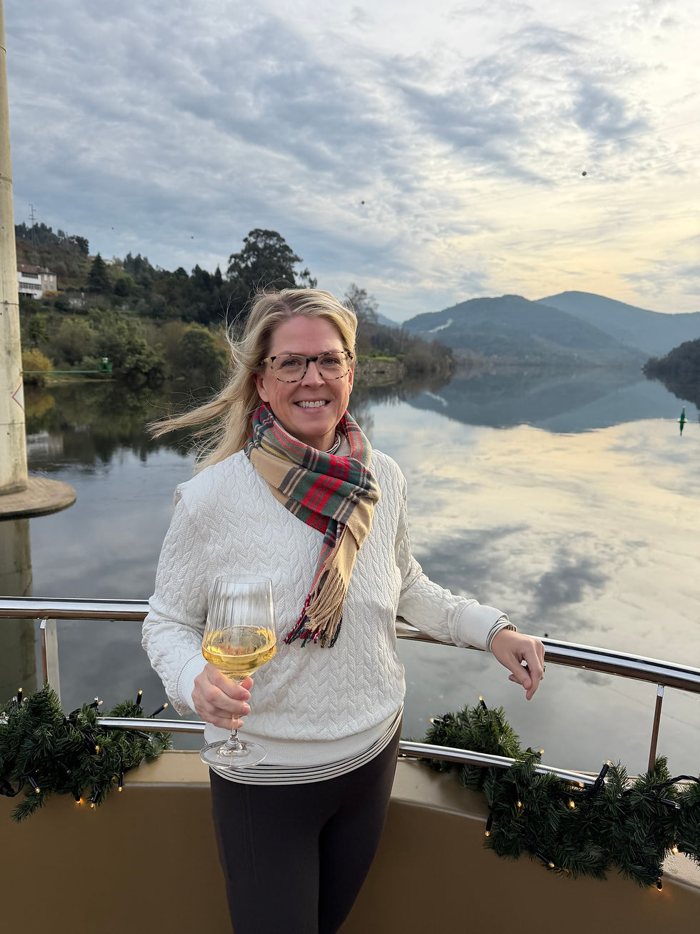 A FESTIVE JOURNEY ON PORTUGAL'S DUORO RIVER: FROM LISBON TO PORTO