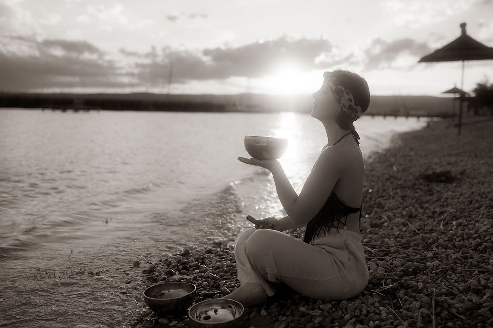 into.essence Maria Cristina Kaufmann Klangschale - Foto: linefoto