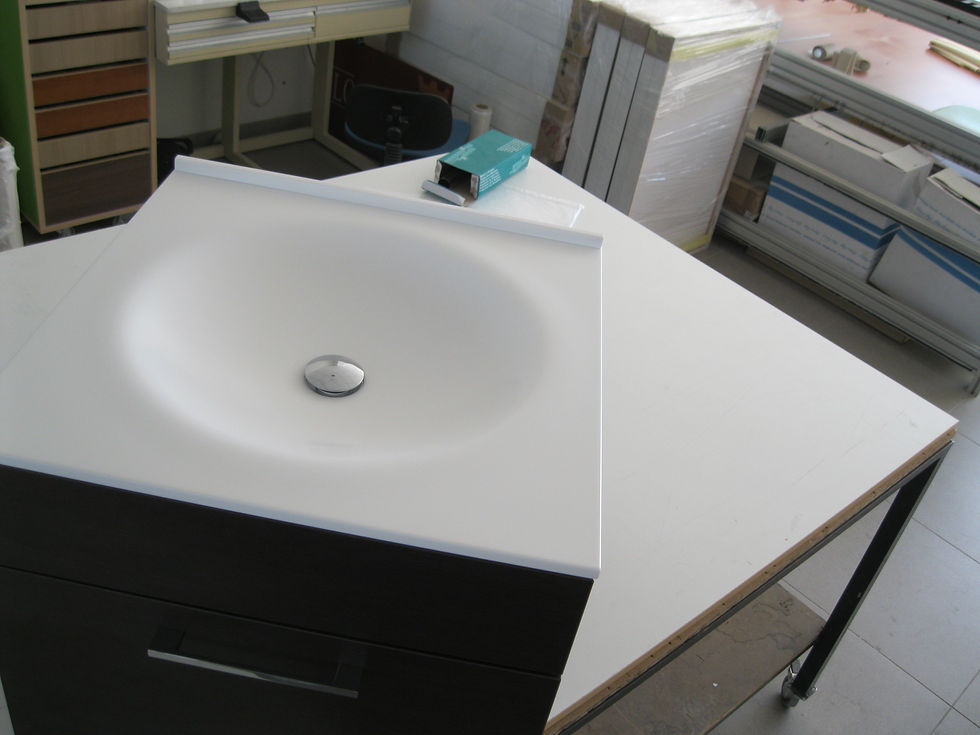 Mobiletto con lavabo in solidsurface (3)