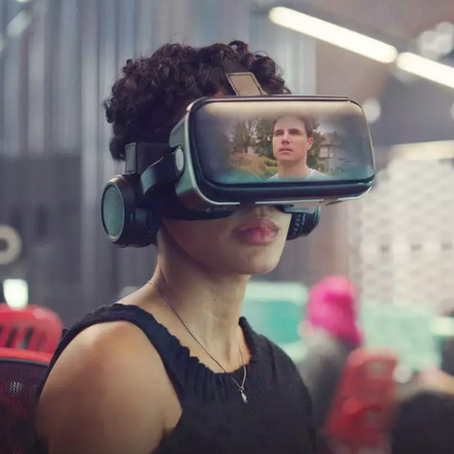 Upload: série com um toque de Black Mirror