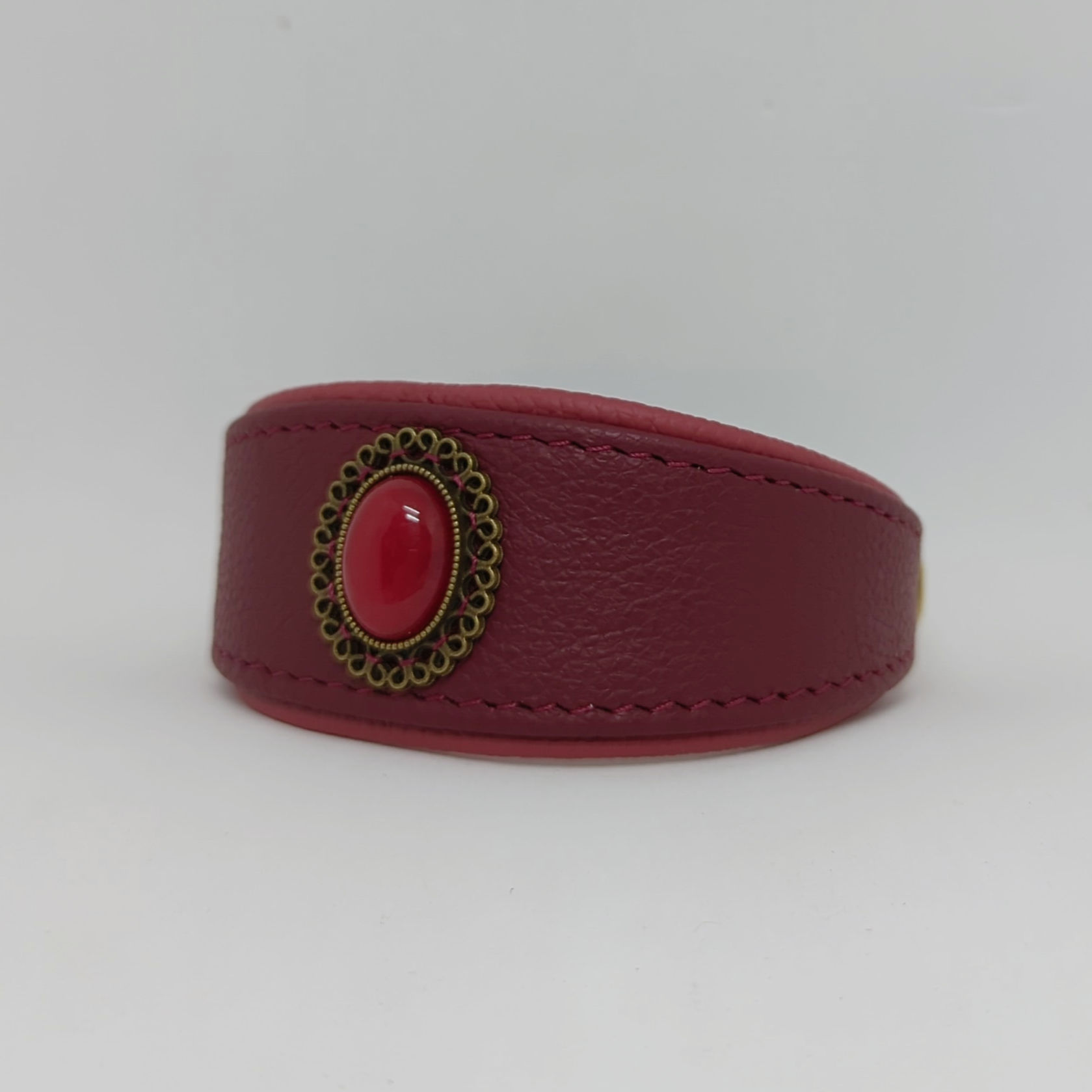 Weinrot auf Beere 22-24cm Halsumfang