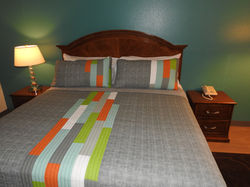 Single King bed room