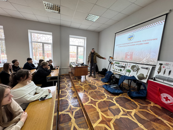 Піротехнічна служба Муніципальної провела лекцію з мінної безпеки для учнів 10-11 класів Ірпінського академічного ліцею