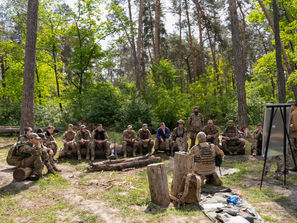 Тактична медицина: група «ОПІР» продовжує всебічну підготовку до захисту України