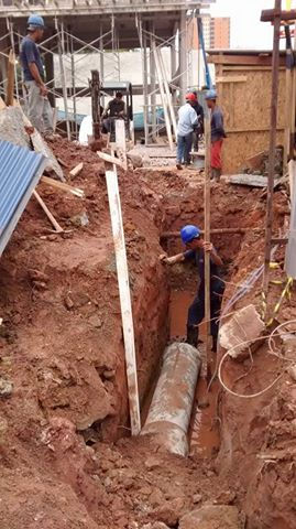 Encanamento de água pluvial