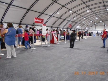 NUEVA ZONA DE CHEQUEO PROVISIONAL TIPO ANGAR PARA LOS PASAJEROS DEL AEROPUERTO ERNESTO CORTISSOZ