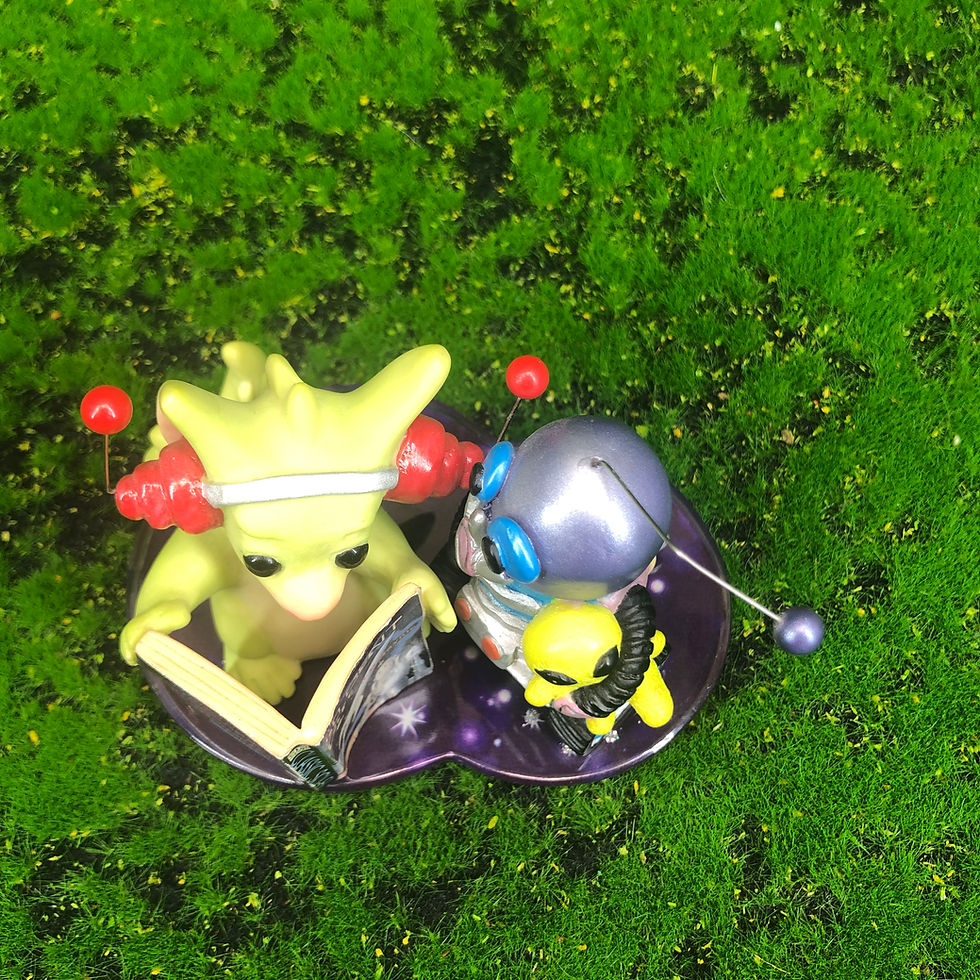 Thumbnail: The Whimsical World Of Pocket Dragons "Sci-fi Guys" - Real Musgrave 2004