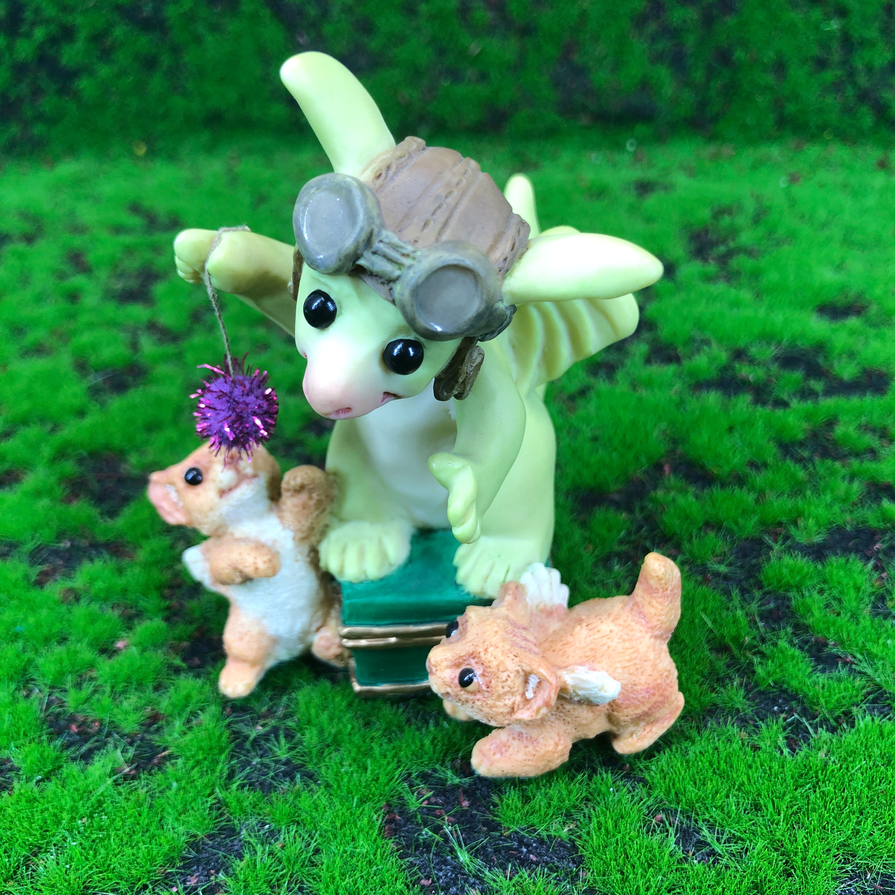 Real Musgrave’ s Whimsical World Of Pocket Dragons: Fantastic Flying Fluff Balls