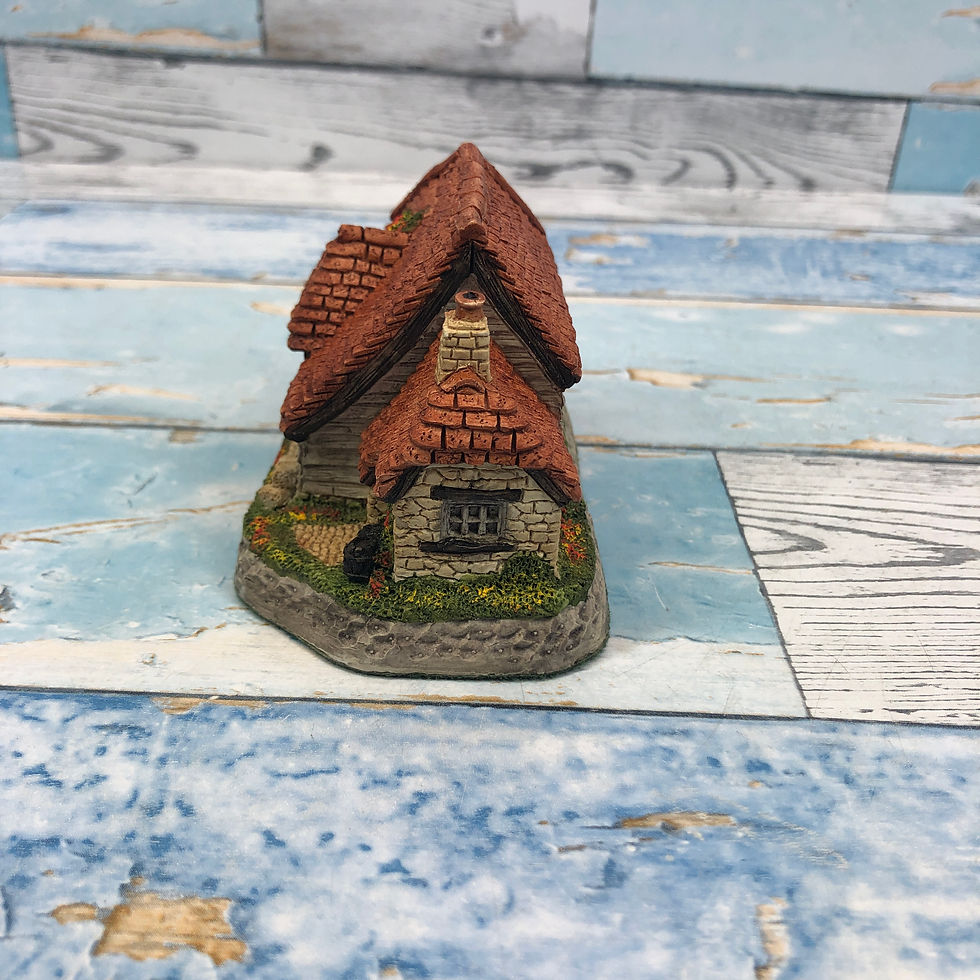 Thumbnail: David Winter Harvest Barn  1980s Boxed with deeds