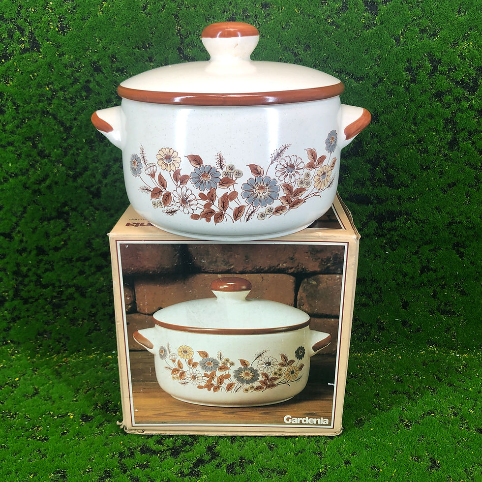 Thumbnail: Gardenia Flower Casserole Pot Japanesse ,boxed White and brown  with cover 58oz