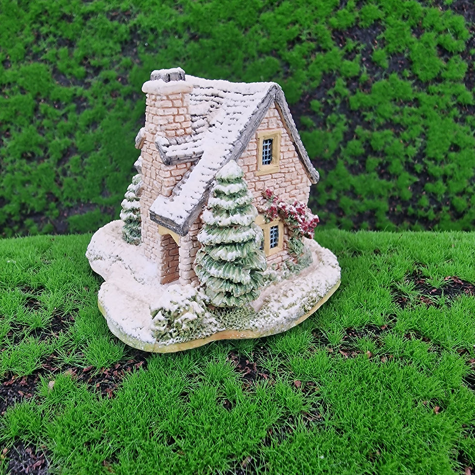 Thumbnail: Lilliput Lane Chestnut Cottage  Collectable Cottage Ornament Boxed