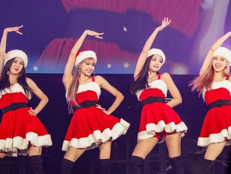 “BLACKPINK Christmas Version” takes BLINKs by surprise at the group’s BORN PINK Amsterdam concert