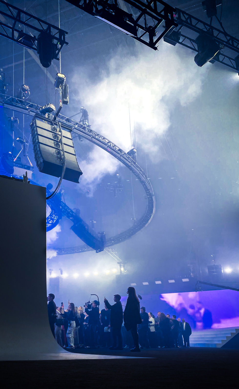 BigCrewNY preparing backstage area with drapes and event support at Mugler H&M fashion show for KCD Worldwide.