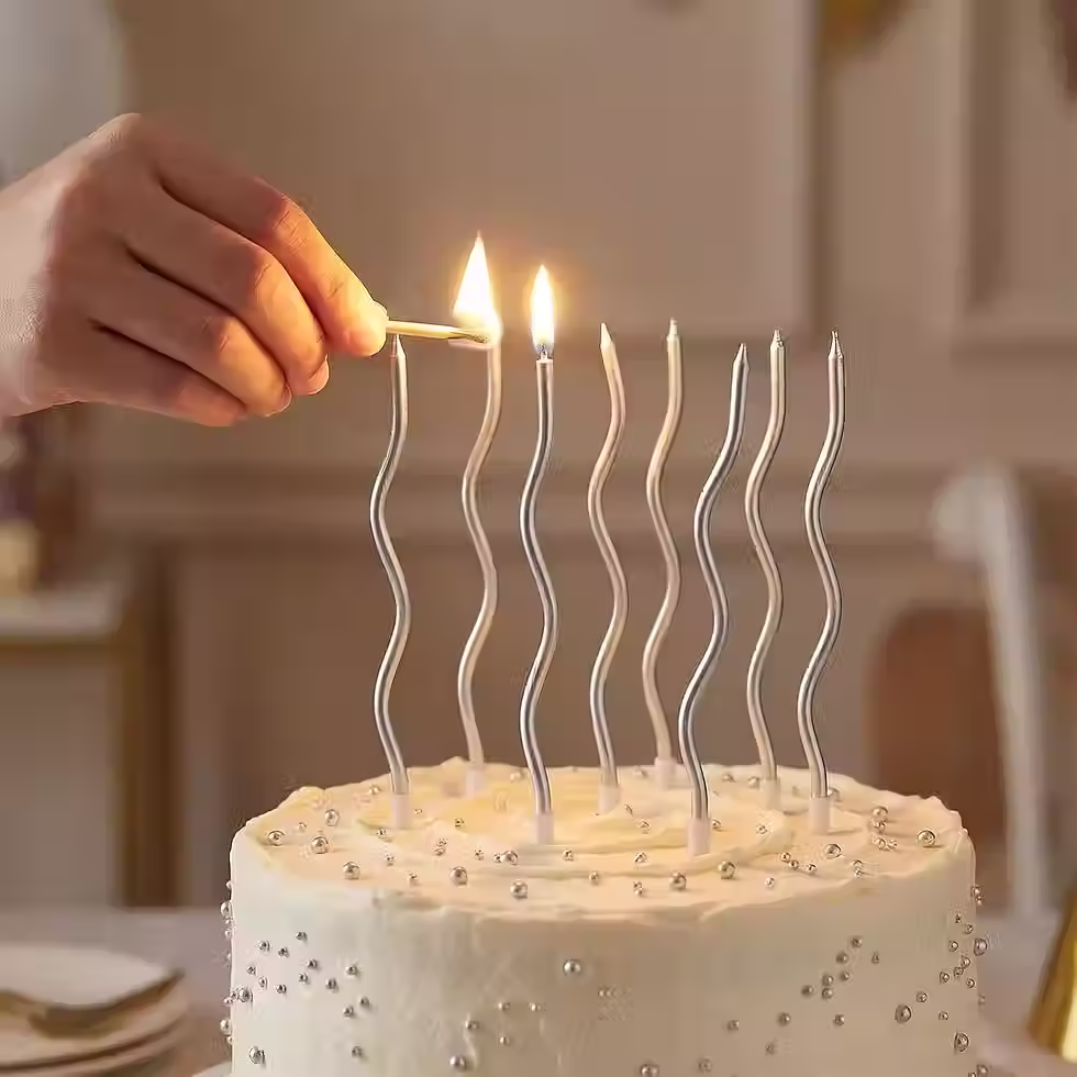 Thumbnail: Silver wavy candles for cake, 6 pcs