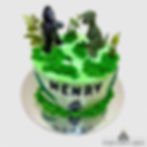 "Торт 'Кинг Конг' с изображением динозавра и оригинальным дизайном от Yerevan Cakes."