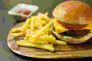 burger e fritas