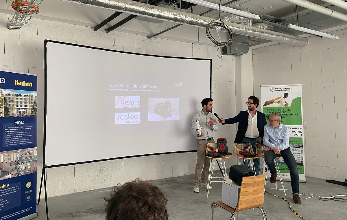 Jean-Baptiste Frayssé présentant Scalea et son innovation au public lors du FINDay Industrialisation
