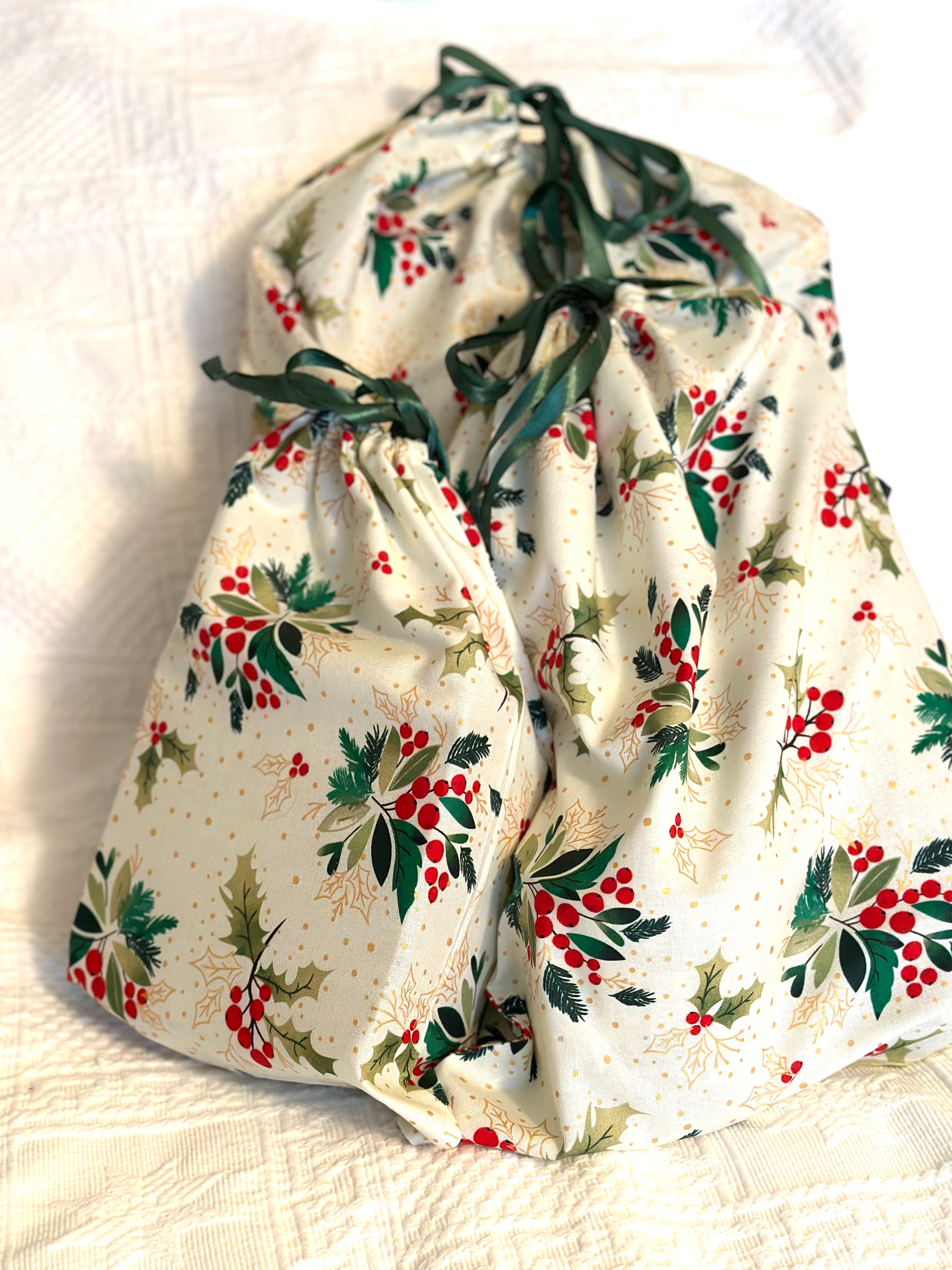 Cream Holly Fabric Gift Bags