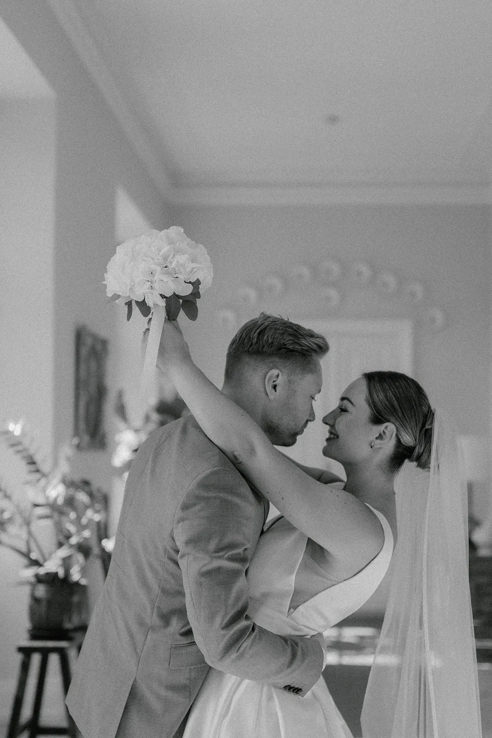 Timeless bridal portrait at Holckenhavn Slot by Juniper Picture Lab