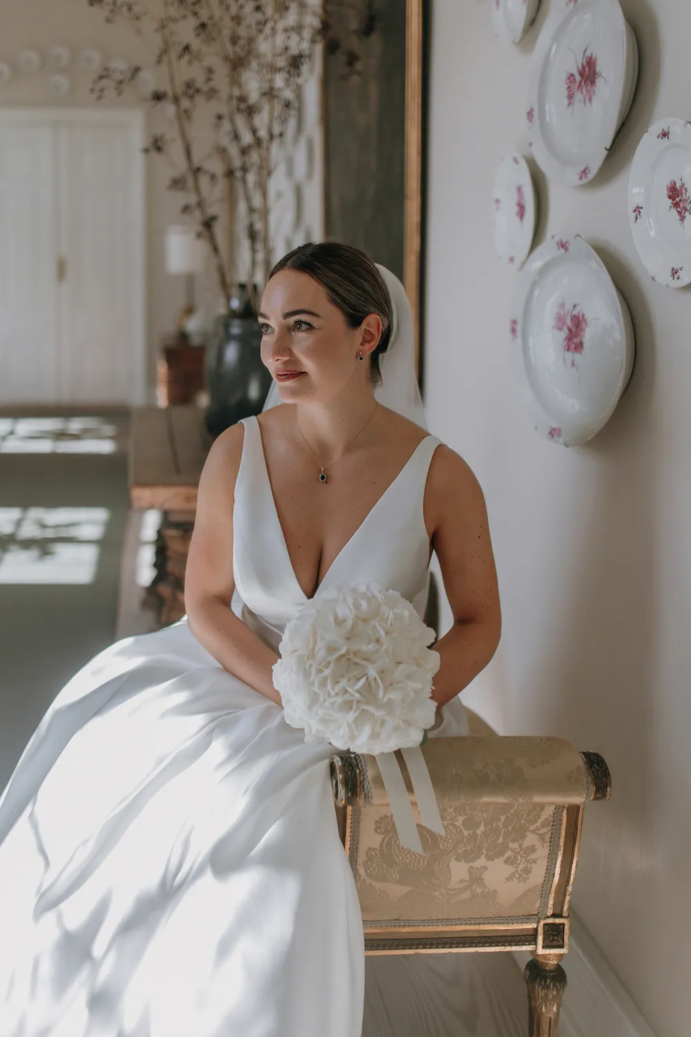 Full-day wedding photography at Holckenhavn Slot by Juniper Picture Lab