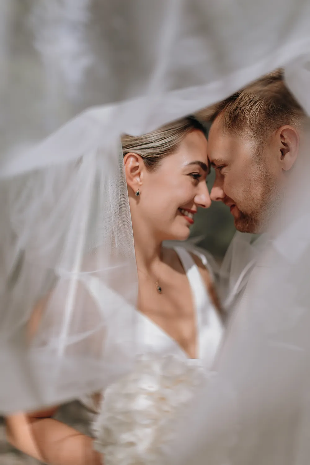Cuple portrait  luxury castle wedding photography by Juniper Picture Lab