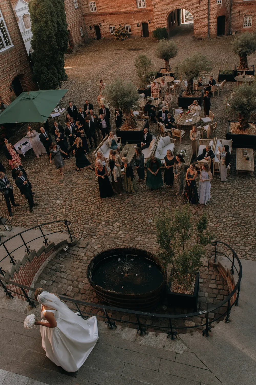 Scandinavian luxury wedding photography at Holckenhavn Castle
