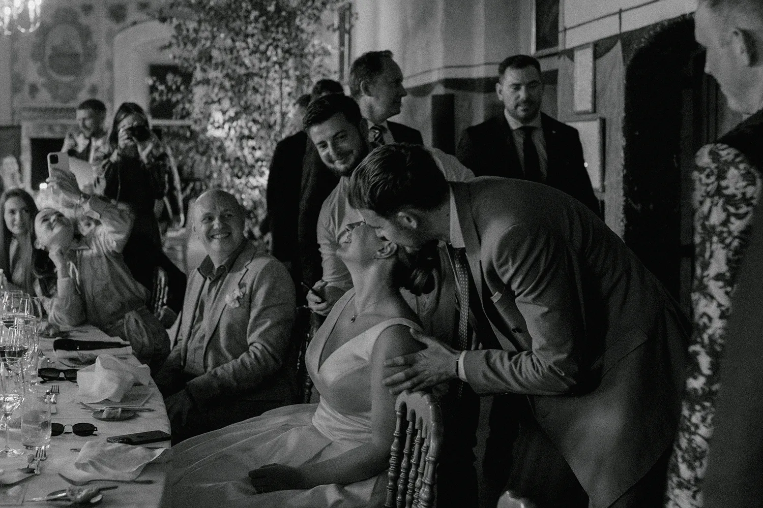 Full-day wedding storytelling at Holckenhavn Slot by Juniper Picture Lab