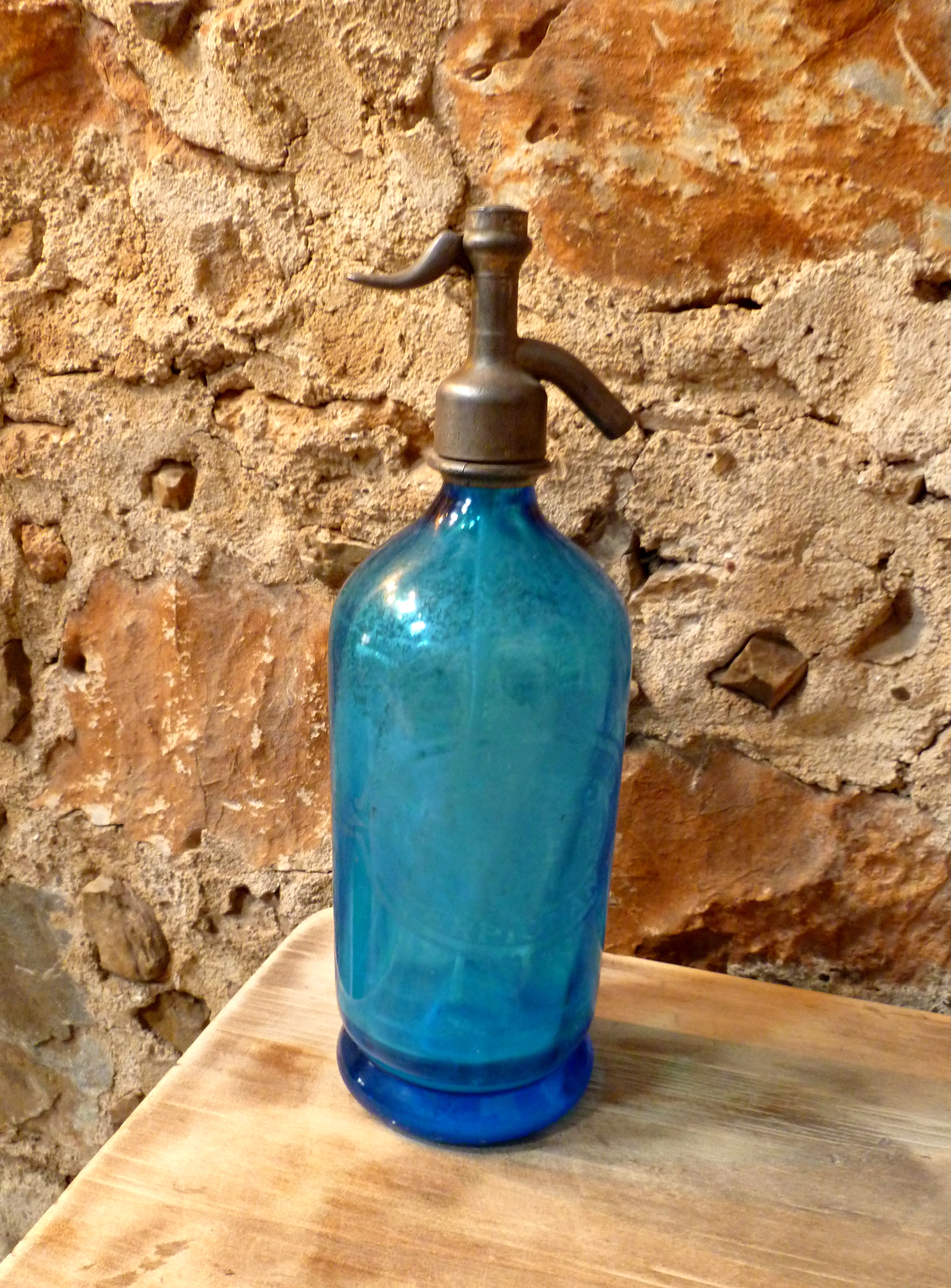 Siphon ancien bleu décoration perpi