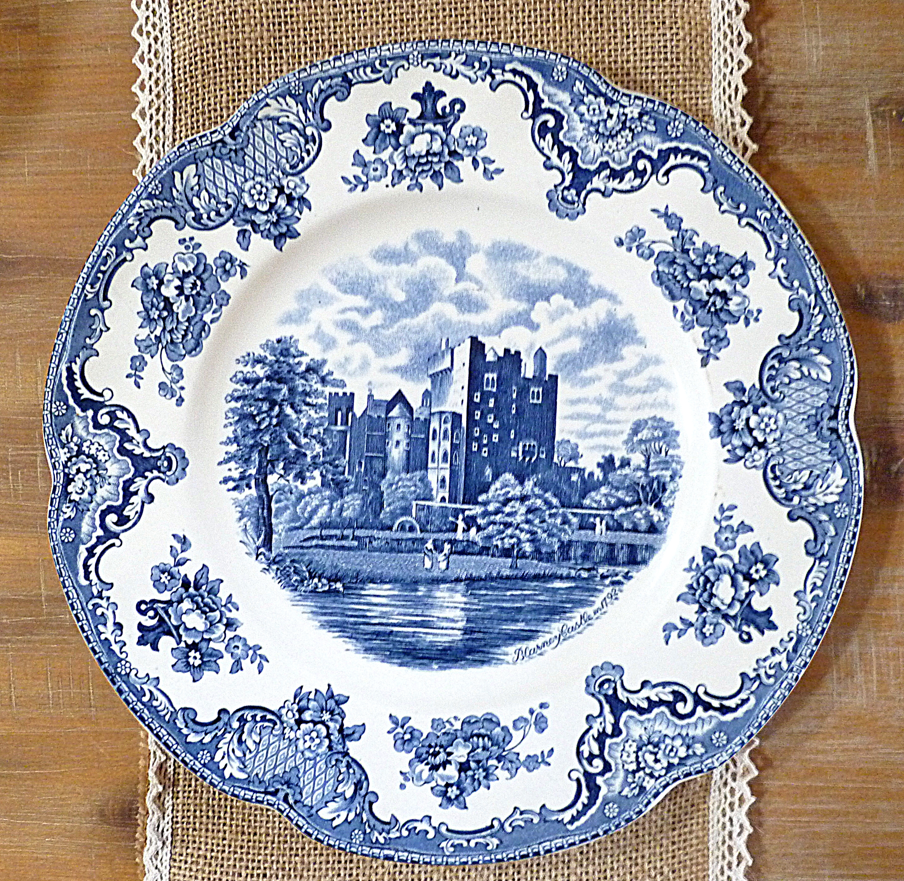 Assiette bleue Castle décoration 66