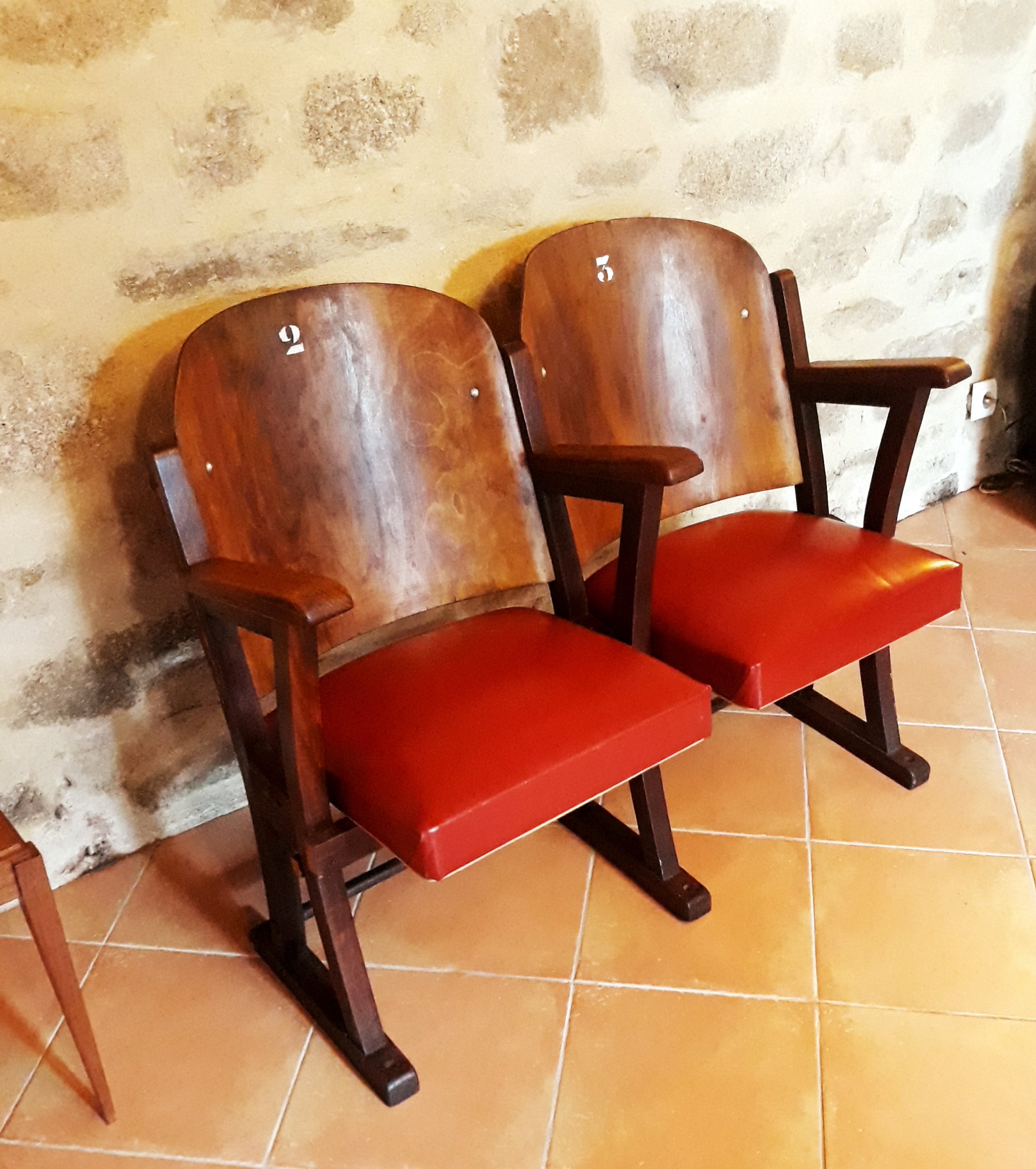 Anciens fauteuils cinéma perpignan