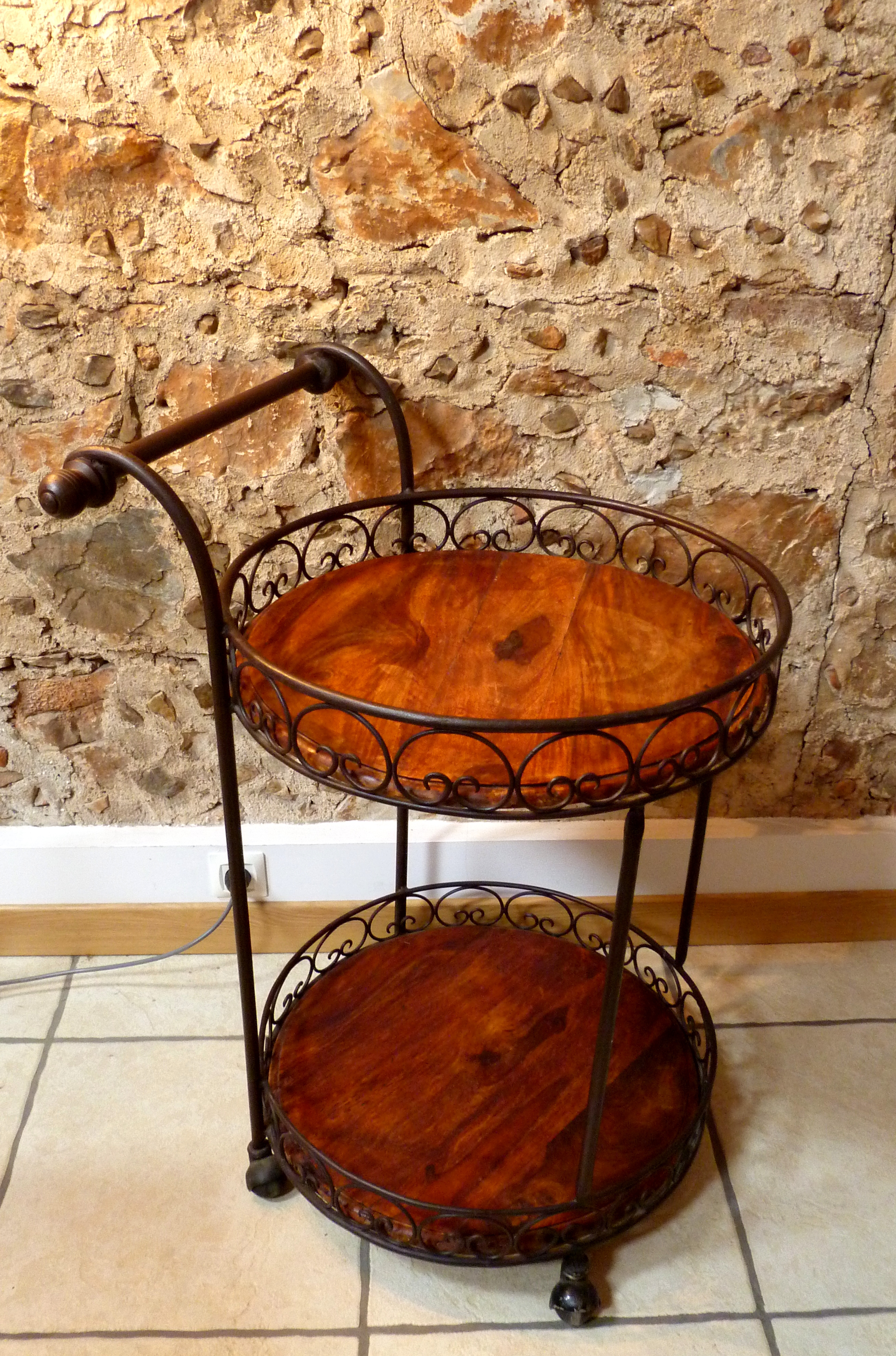 Desserte ronde bois roulettes