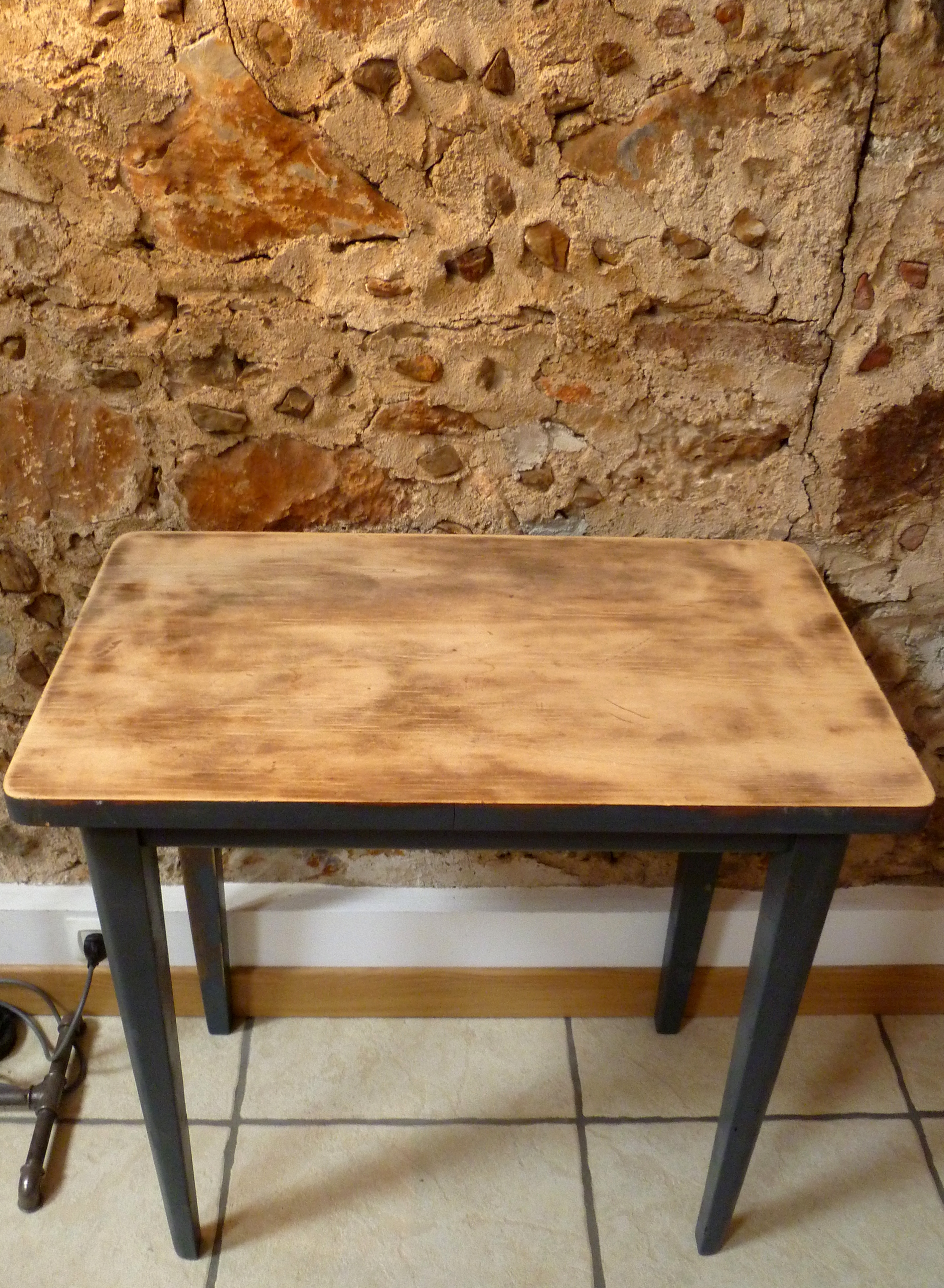 Petit bureau en bois déco mariage
