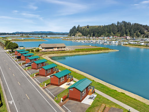 Waterfront cabins in Winchester Bay on the Oregon Coast
