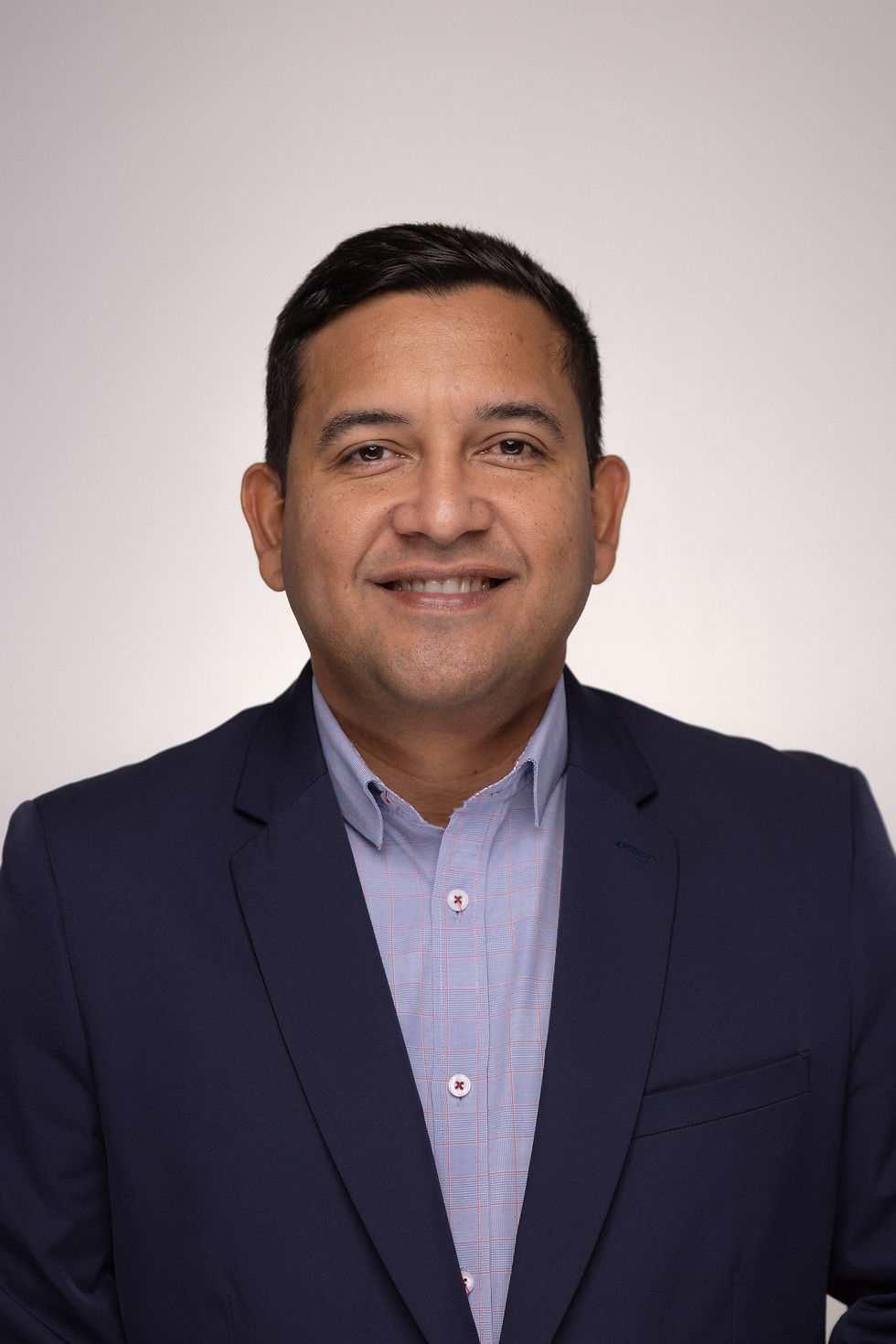 Headshots MOMAC -GHEENA-505.jpg