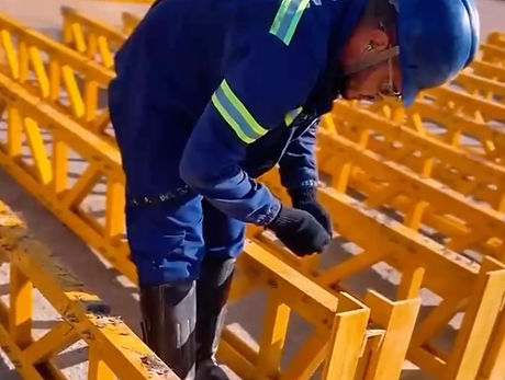 Screenshot 2025-08-20 at 6.14_edited.jpg