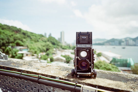 雙眼巨人、Mamiya C330