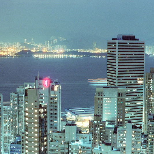 Nikon FM2（四）、夜西環。