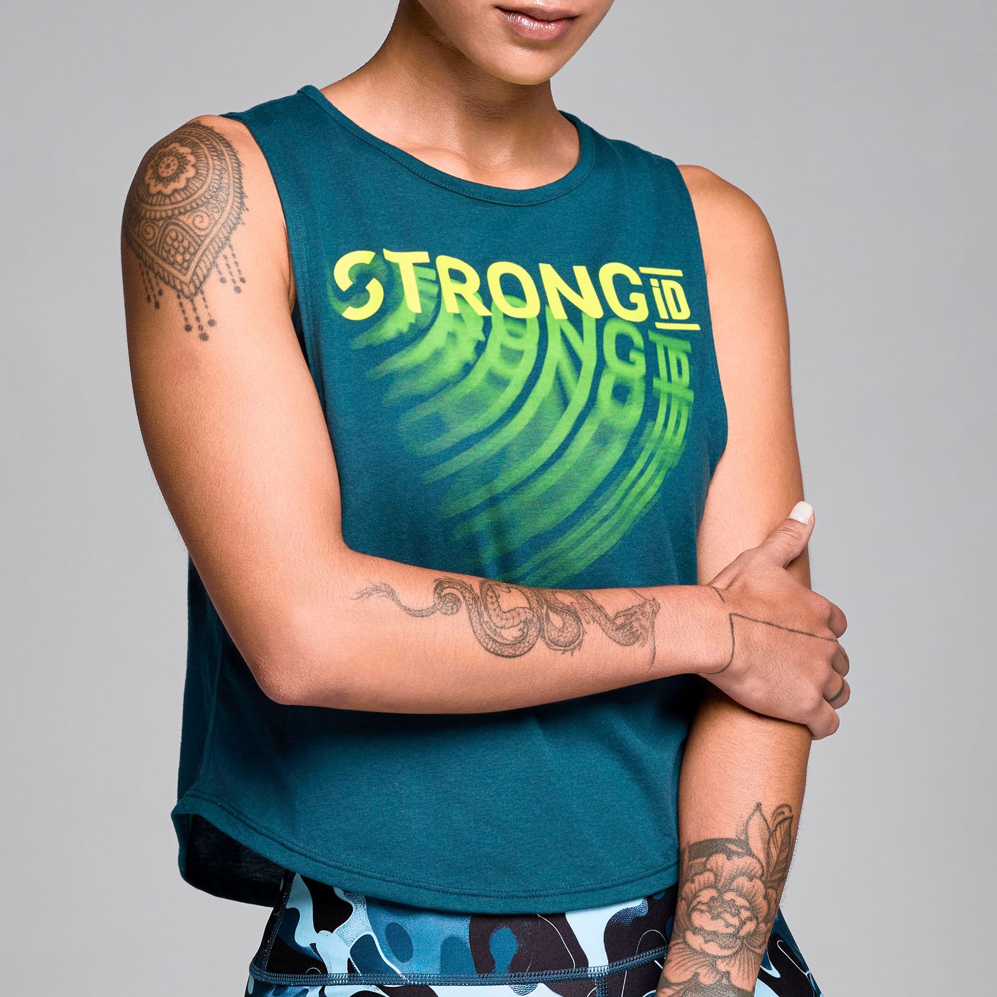 STRONG iD Crop Round Hem Muscle Tank