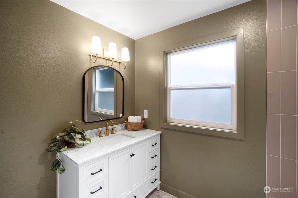 Guest Bathroom - After