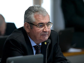 VIRADA DE MESA
PEC permite que partidos façam coligações para as eleições municipais já é discutida
