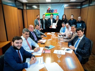 POLÍTICA | Grupo de vereadores de Candiota visitam bancadas dos deputados estaduais do MDB e PSDB, p