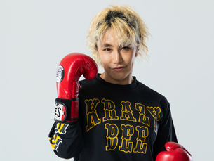 プロボクシングデビューを控えた山本美憂のインタビューが「Qoly」に掲載